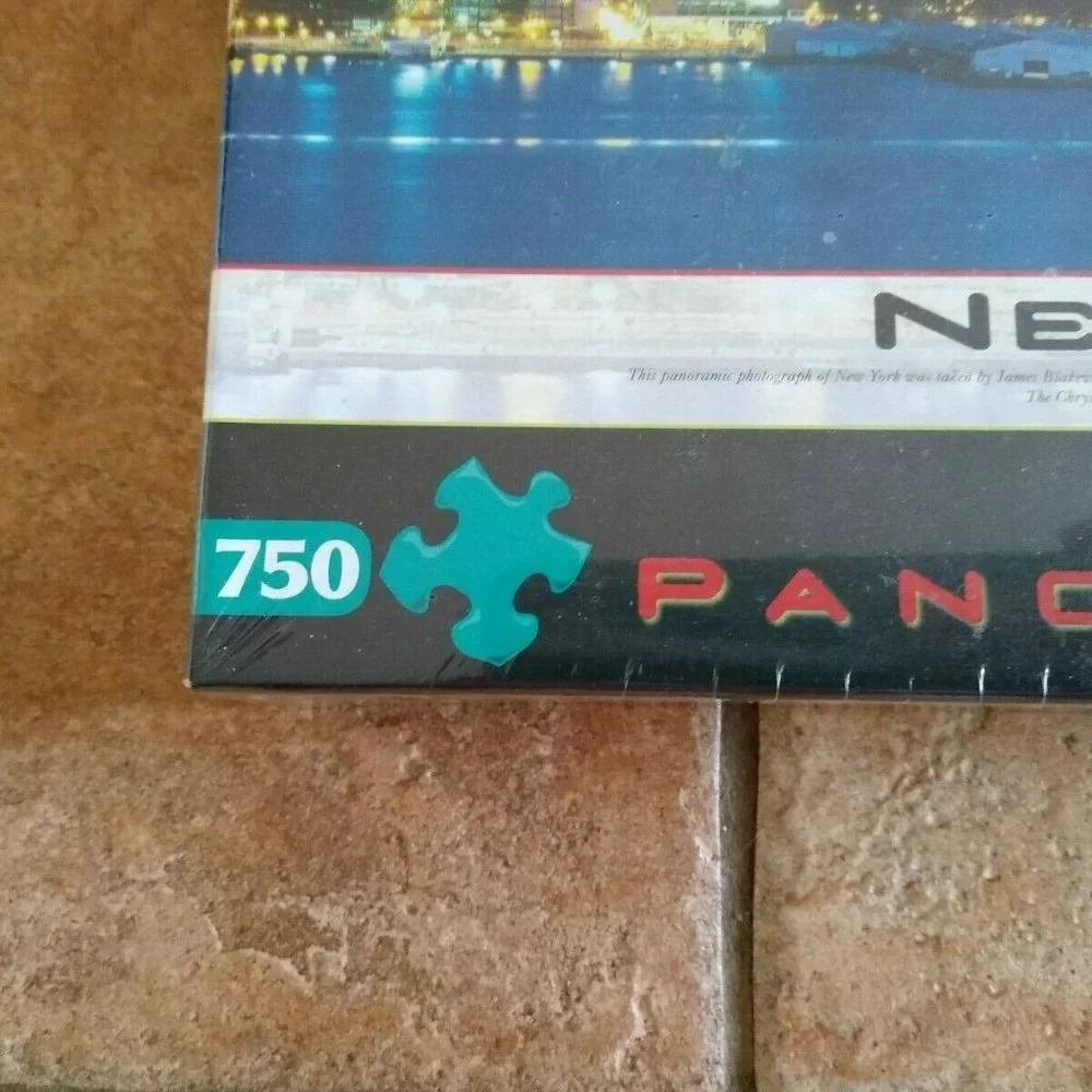 New York, New‎ York Panoramic BUFFALO Glow Puzzle